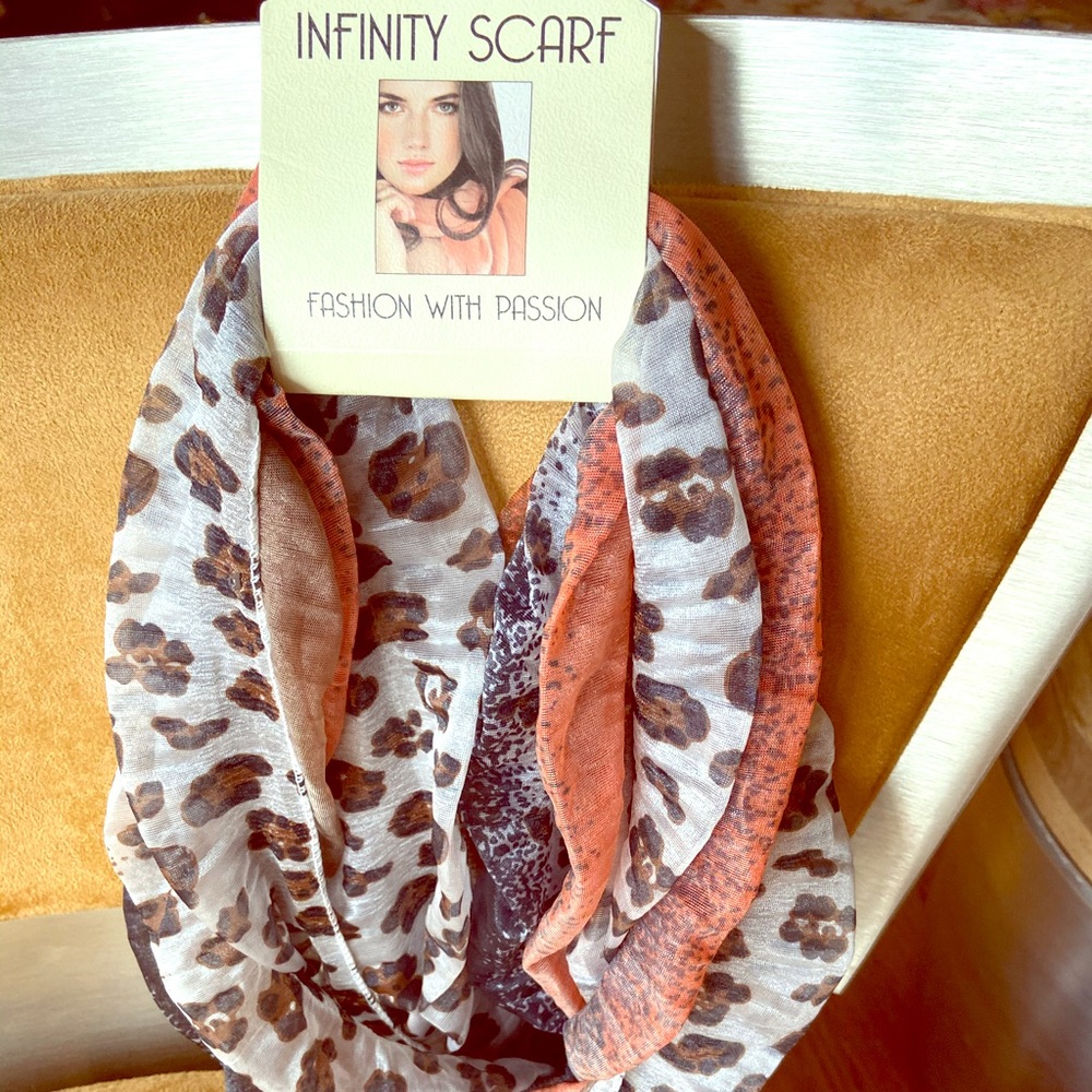 Scarf. Brand new. Can wear tons of ways!!